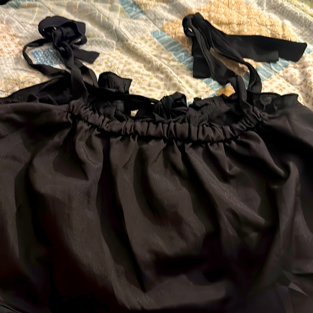 Hyfve ( 100% polyester lining : 97 % polyester ( 31 spandex